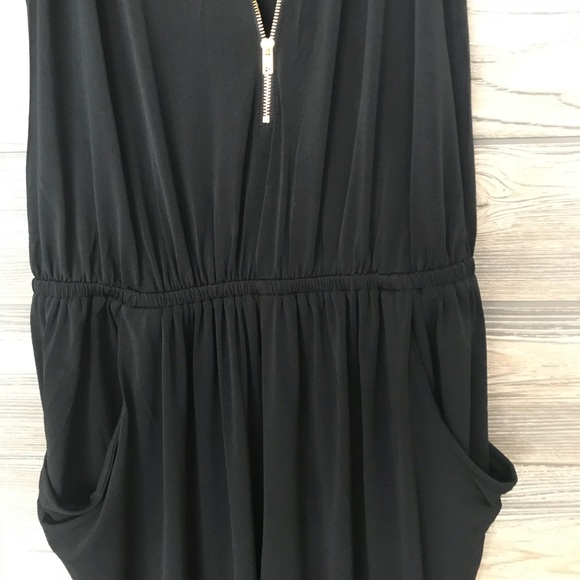 LAST 1✨Black Zip Up Jumpsuit - Picture 5 of 7